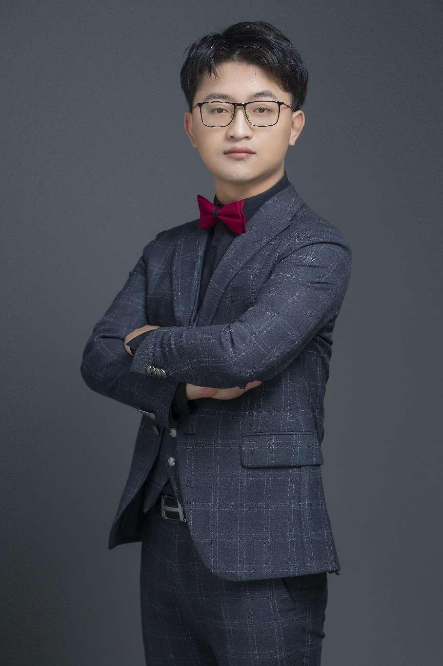 踐行入黨誓言，永葆赤子之心。 ——記天易中學音樂教研組長尋念老師